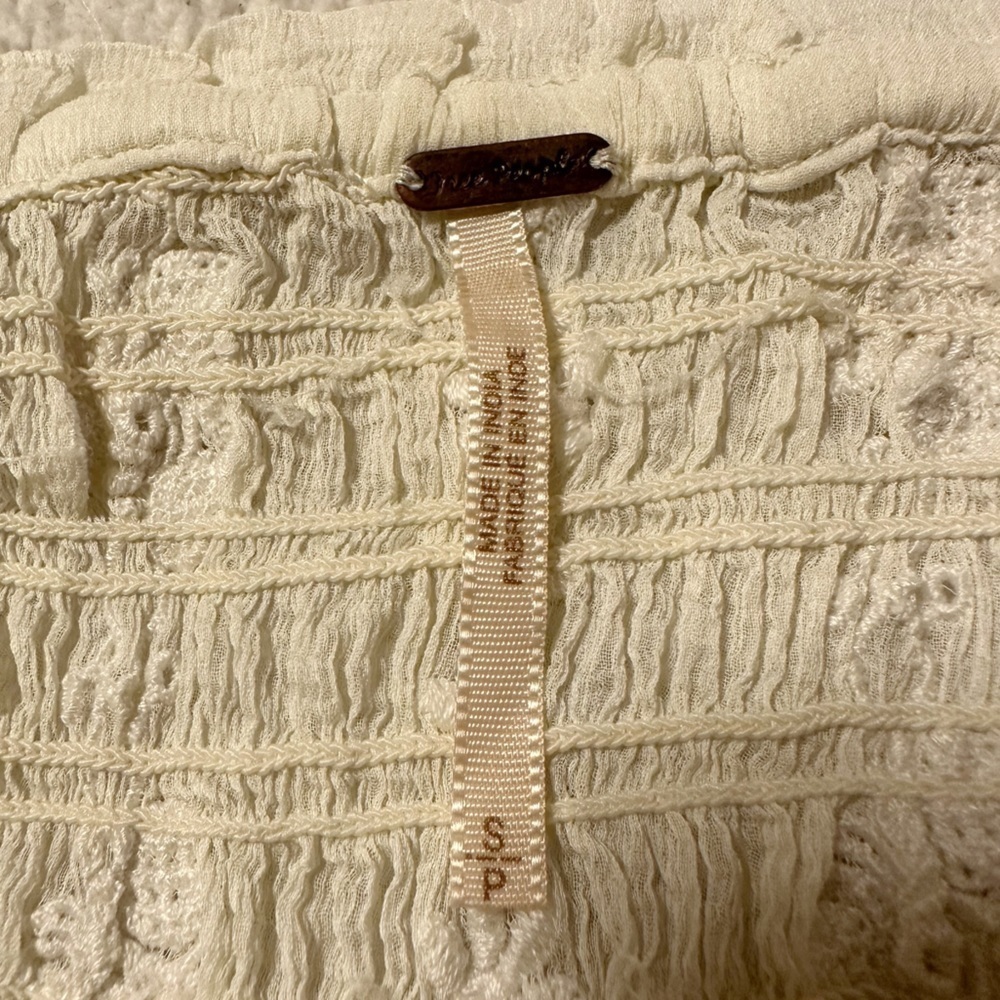 Free People Cream Lace Peasant Blouse with Ruffled Shoulders - Picture 10 of 16